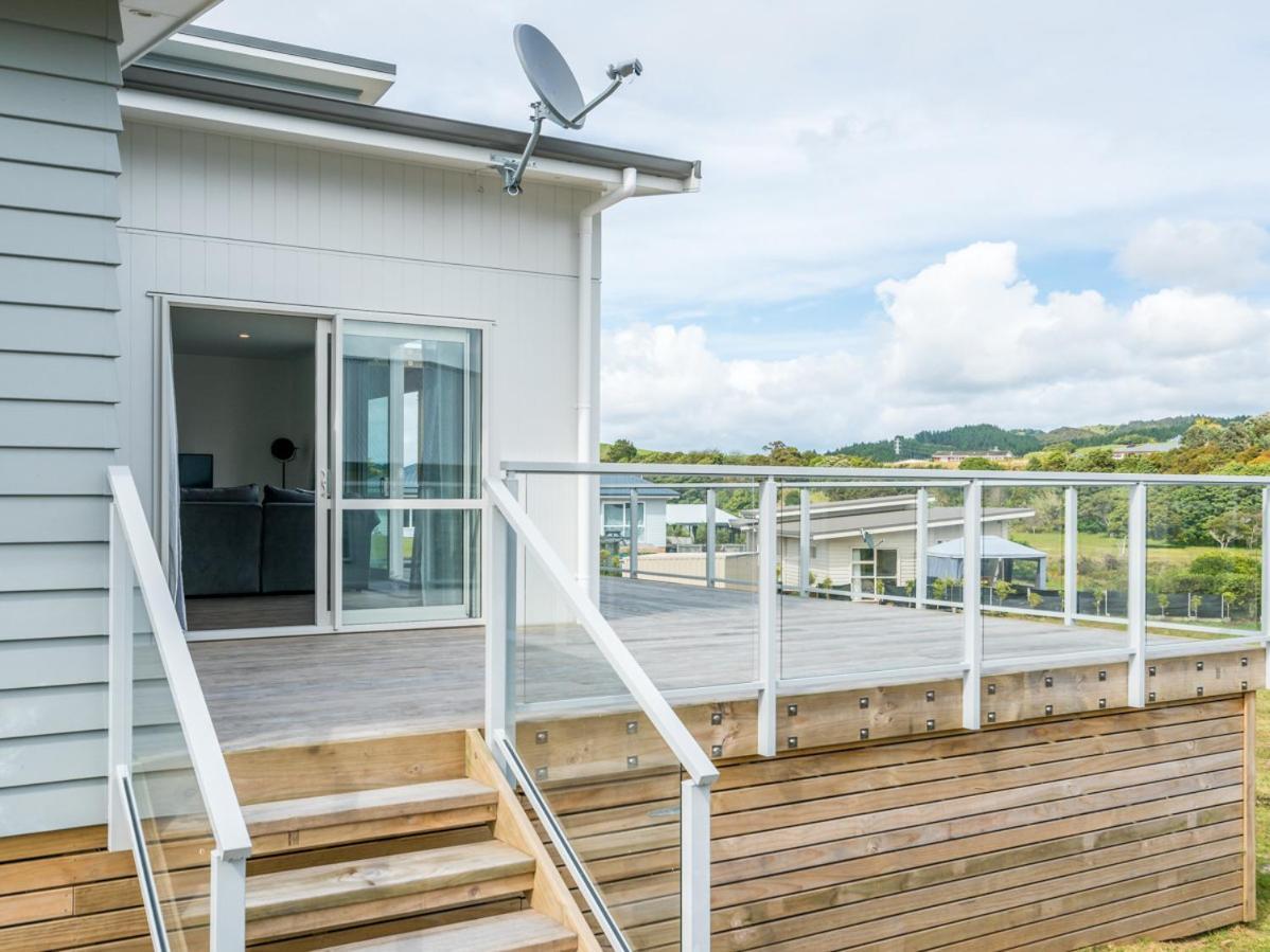 Ruakaka Sands - Ruakaka Holiday Home Exterior foto